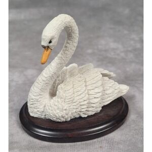 Vintage Country Artists Swan Figurine England Hand Painted Wildlife